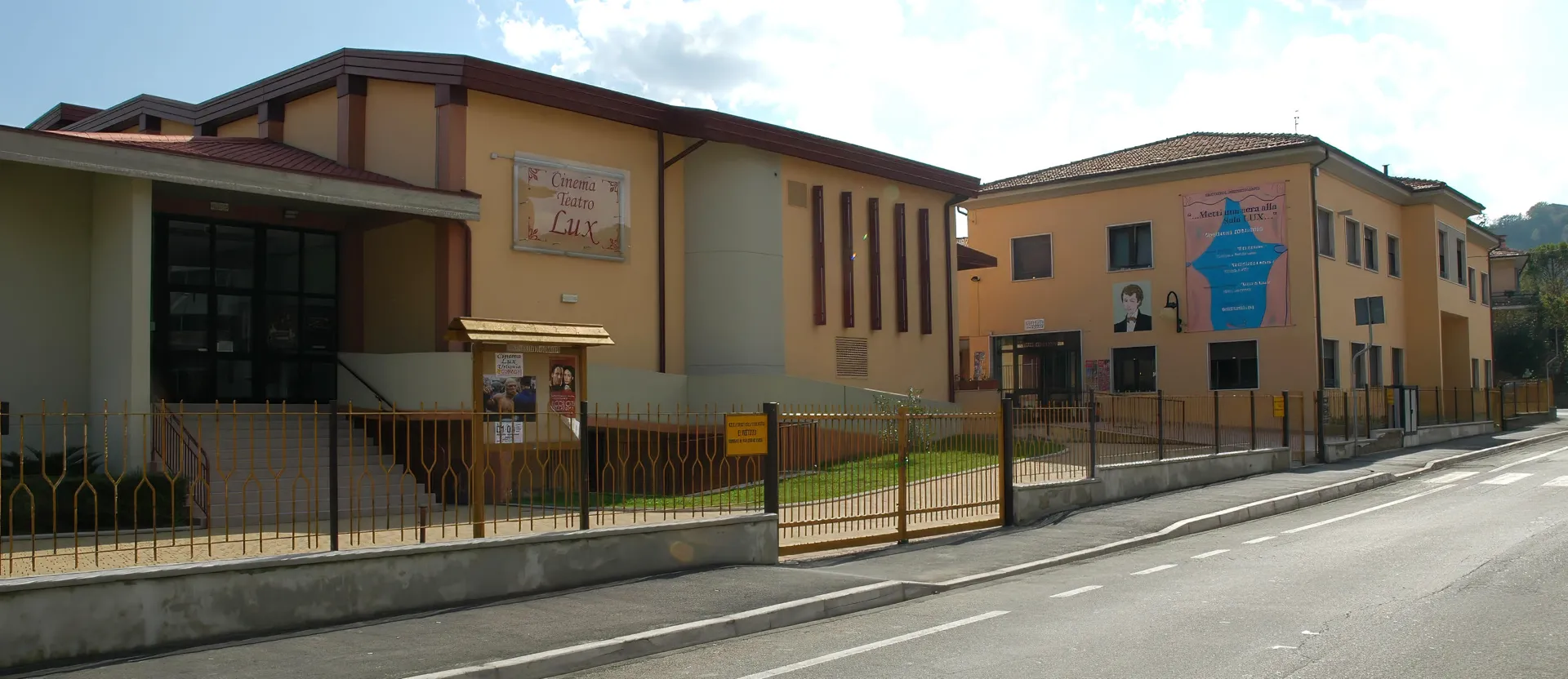 Cinema Lux